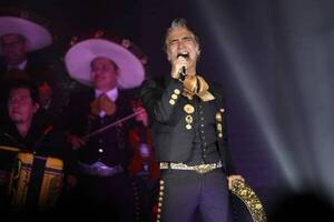 "Mátalas", Alejandro Fernández aclaró que no hace apología al feminicidio