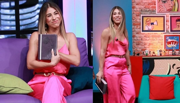 Jesica Torres regaló una biblia en TV y dijo: “Le amo a Dios, me enamoré de Jesús, sobrenaturalmente como se dice” - Teleshow