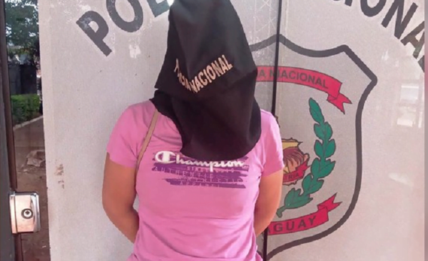 Volvió de españa, pidió a su hija abandonar la casa, se pelearon y terminó detenida - Noticiero Paraguay