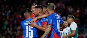 El Ciclón recibe a Curicó Unido a las 19:00 en la Olla por Copa Libertadores - trece