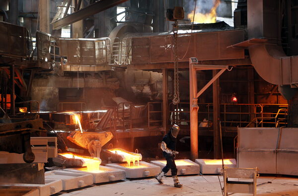 La producción industrial de Chile en enero, al alza por primera vez en 10 meses - MarketData