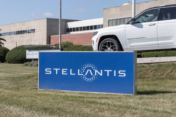 Stellantis invierte 155 millones de dólares en un proyecto en Argentina - Revista PLUS