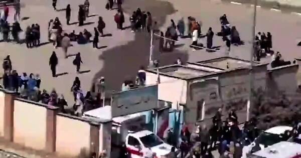 La Nación / Irán: hospitalizan decenas de niñas por envenenamiento en escuelas
