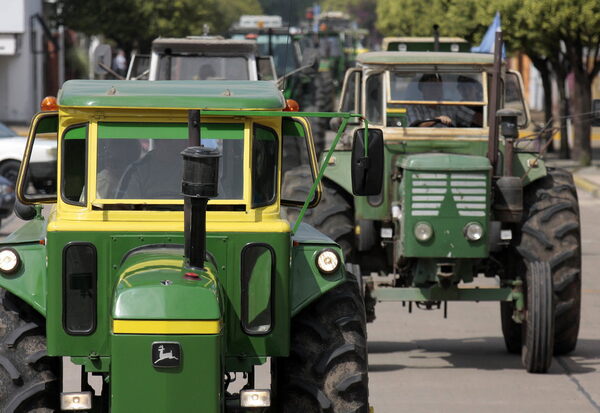 El sector agropecuario en Argentina marcha en reclamo de "soluciones urgentes" - MarketData