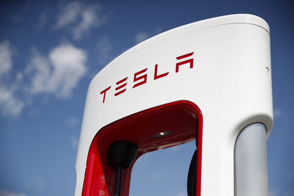 Gobernador de Nuevo León viajará a Texas para anuncio de Tesla en México - MarketData