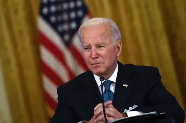 Biden puso 30 días de plazo a agencias federales para eliminar red social TikTok de sus móviles