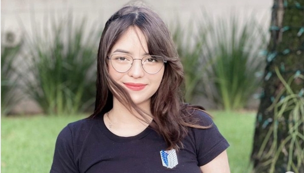 Oniichan se tomó una foto despues del... - Teleshow