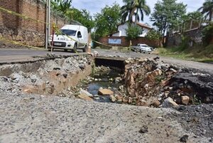 Asunción: comuna destapa canales para inicio de obra, pero no coloca señalética suficiente - Nacionales - ABC Color