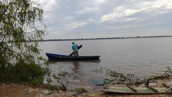 Video: varias familias preocupadas por la sequía y crecida del río Paraguay y Paraná - Nacionales - ABC Color