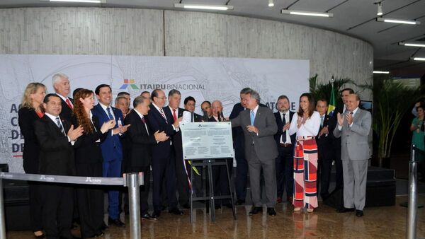 Itaipú canceló su deuda, pero ANDE pide no reducir precio de la energía