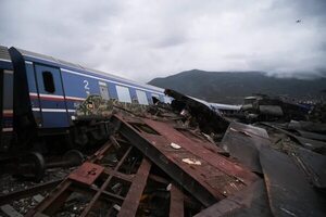 Al menos 32 muertos al colisionar dos trenes en Grecia - Mundo - ABC Color