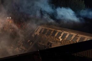 Suben a 36 los muertos por la colisión de dos trenes en Grecia central - Mundo - ABC Color