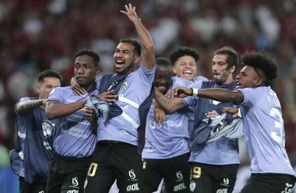 Independiente del Valle vence al Flamengo en penales y es el campeón de la Recopa - Radio Imperio