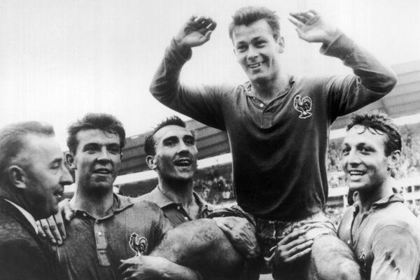Falleció Just Fontaine, leyenda de Francia y máximo goleador del Mundial de 1958 - Megacadena — Últimas Noticias de Paraguay