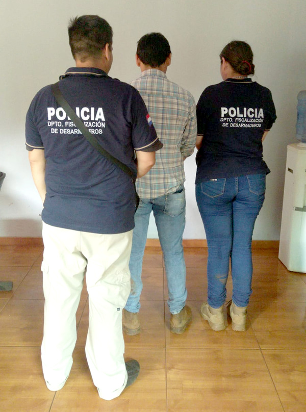 Incautan auto robado y detienen a dueño de desarmadero clandestino en Minga Porã - La Clave