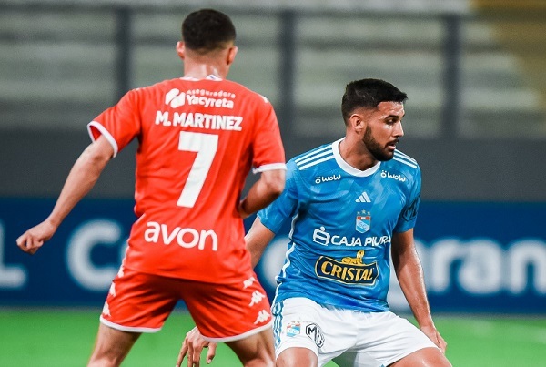 Nacional sufre goleada en Perú y queda eliminado