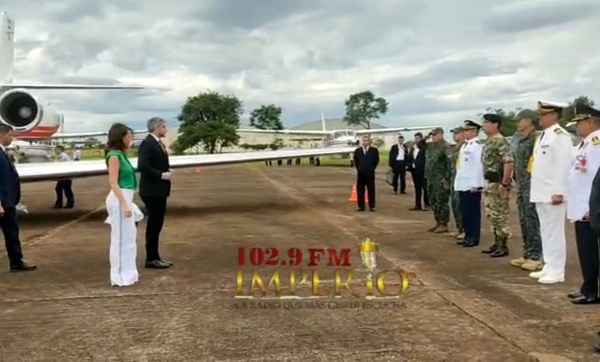 Presidente de la República llegó para los festejos por el Día de los Héroes en Cerro Corá - Radio Imperio