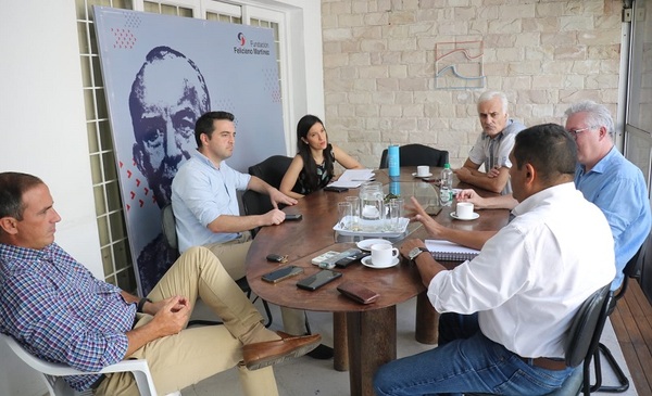 Candidatos del PPQ analizan con representantes del sector gastronómico como reimpulsar la actividad en el rubro