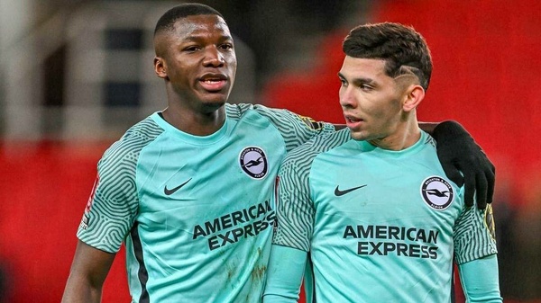 Enciso tira un emotivo mensaje tras volver al primer equipo con el Brighton de Inglaterra