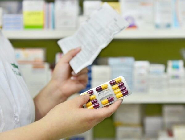 Gasto de bolsillo representa el 40% de las compras de medicamentos · Radio Monumental 1080 AM