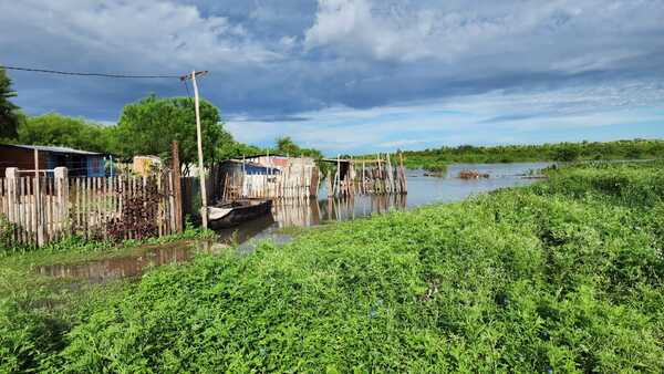 Población ribereña ya está siendo alcanzada por las aguas | Radio Regional 660 AM