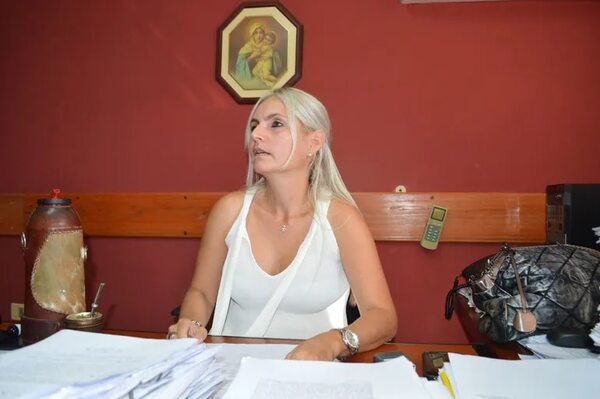 Imputan por supuesta coima y asociación criminal a fiscala de San Lorenzo - Nacionales - ABC Color