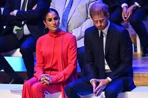 Carlos III planea retirar a Enrique y Meghan su residencia en Windsor - Gente - ABC Color
