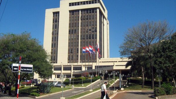 Junta de Asunción adjudica cuestionada y millonaria emisión de bonos
