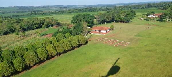 Fuerza Aérea denuncia ante la Fiscalía General invasión de su base, último bosque en Edelira - Nacionales - ABC Color