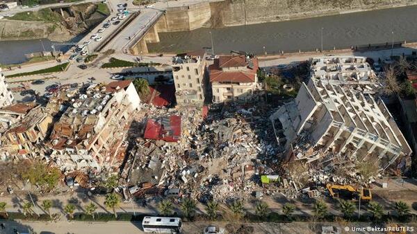 Nueva réplica en Turquía ya cuenta con cerca de 46.000 muertos - ADN Digital