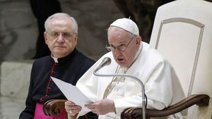Papa Francisco hará pagar un alquiler a los cardenales