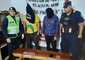 Detienen a supuestos distribuidores de drogas - ABC en el Este - ABC Color