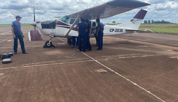 Entregan a SENABICO aeronave incautada de narcopilotos