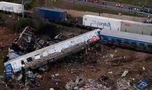 Colisión de trenes en Grecia deja al menos 36 muertos - ADN Digital