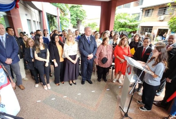 Instalan monolito en homenaje a fiscal Marcelo Pecci - Noticde.com