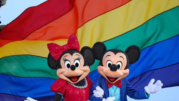 Acaban con el autogobierno de Disney en Florida