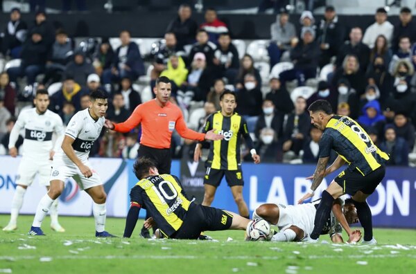 Versus / Dos equipos paraguayos fueron los más "inestables" de la última temporada