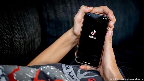 TikTok restringirá el tiempo de conexión a menores de 18 años