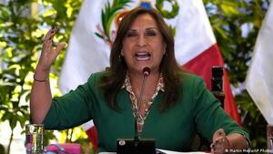 Boluarte recibe el bastón de mando de Fuerzas Armadas: "Las principales aliadas de la patria"