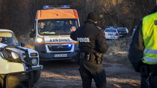 Hallan a 26 migrantes “congelados” y “desnutridos” en un camión