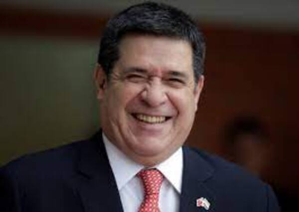 Horacio Cartes se "aparta" de otras tres empresas de su conglomerado