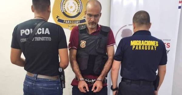 La Nación / Entregan a brasileño buscado por su país