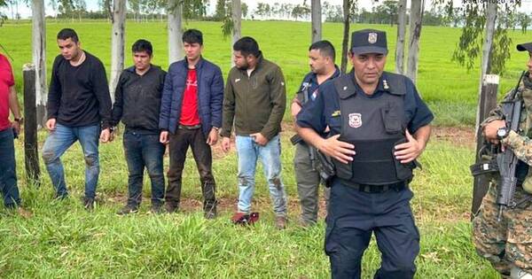 La Nación / Capturan a 4 hombres tras cometer millonario asalto