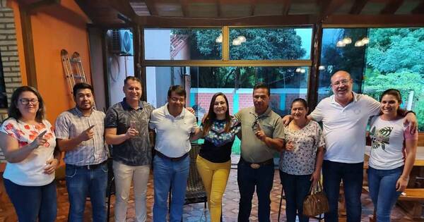 La Nación / Rocío Abed recibe respaldo de más dirigentes