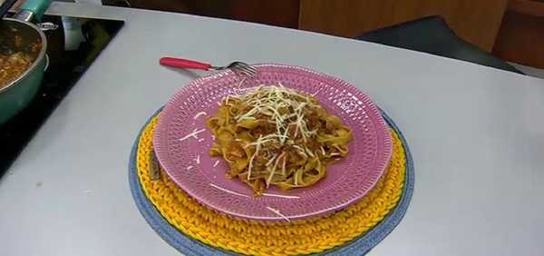 Bloque Cocina de la Mañana de Cada Día: ''Fetuccines a la amatriciana'' - SNT
