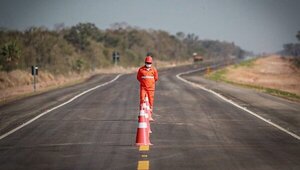 Gobierno firmó contratos para construir tramo de la ruta Bioceánica que llegará hasta la frontera argentina - .::Agencia IP::.