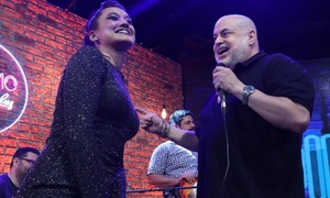 El momento romántico de Payo Cubas en "El último que apague la luz" | Telefuturo