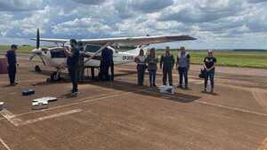 Aeronave incautada con 265 kilos de sustancias ilegales es entregada a la Senabico