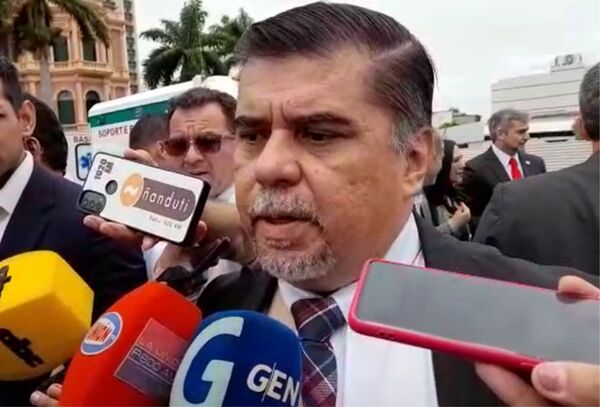 Ministro de Salud reconoce que hay déficit en terapias pediátricas - Megacadena — Últimas Noticias de Paraguay