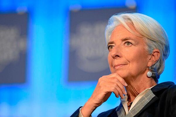 Lagarde afirma que trabajará para que la inflación regrese al 2%